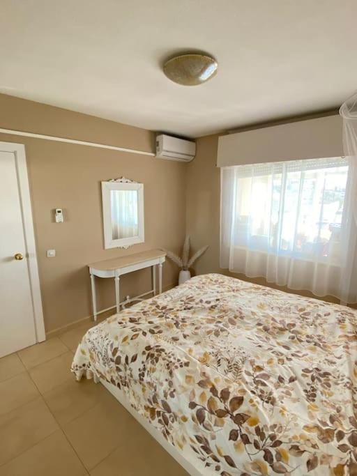 Lovely 1 Bedroom Apartment With Sea Views And Pool Estepona Kültér fotó