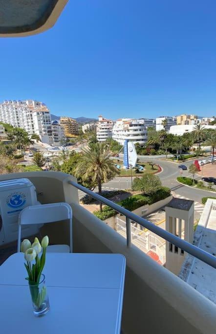 Lovely 1 Bedroom Apartment With Sea Views And Pool Estepona Kültér fotó
