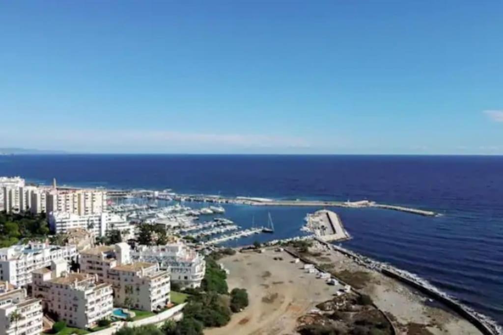 Lovely 1 Bedroom Apartment With Sea Views And Pool Estepona Kültér fotó