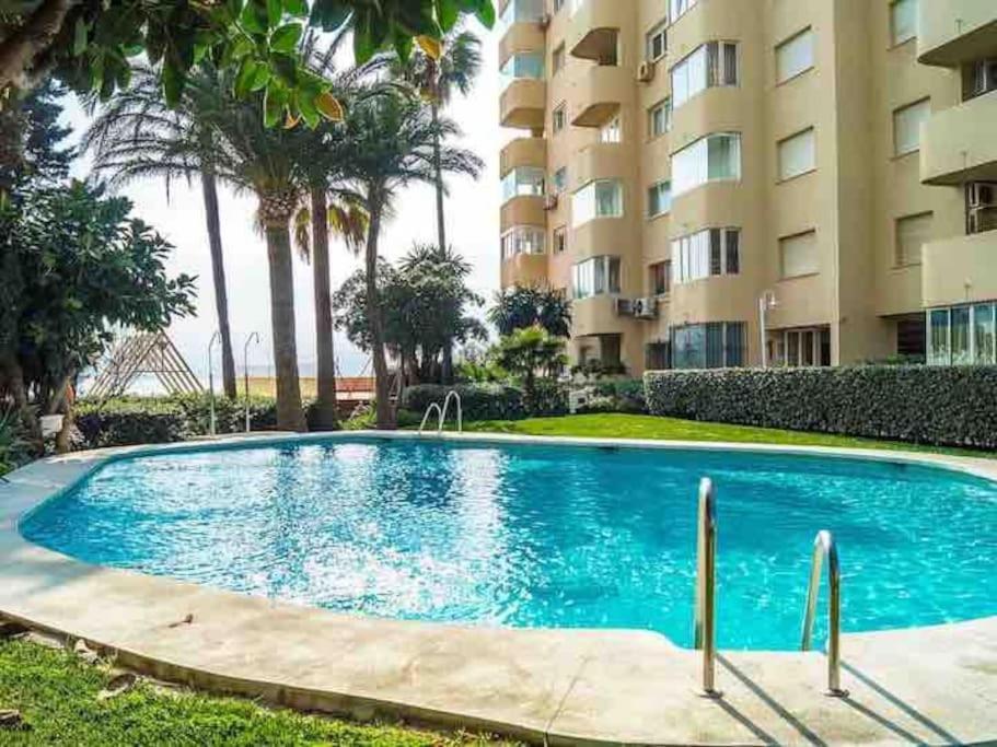 Lovely 1 Bedroom Apartment With Sea Views And Pool Estepona Kültér fotó