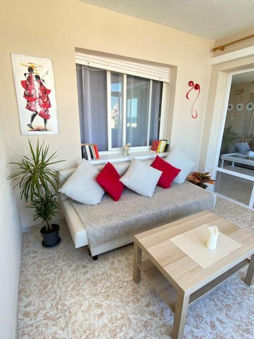 Lovely 1 Bedroom Apartment With Sea Views And Pool Estepona Kültér fotó